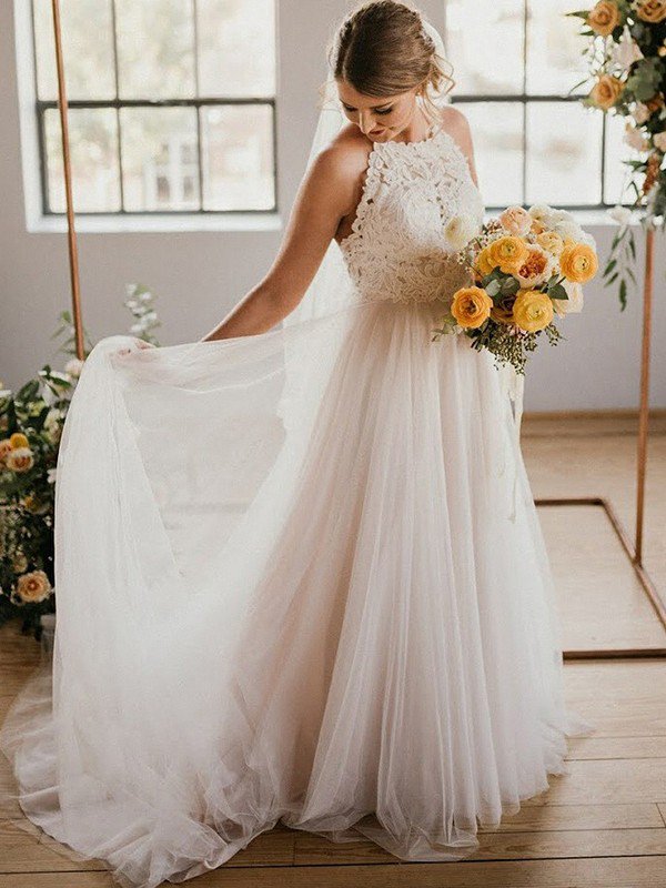 Sexy Lace Sleeveless Tulle Floor Length Bridal Gowns | Sexy Halter Wedding Dresses  Online