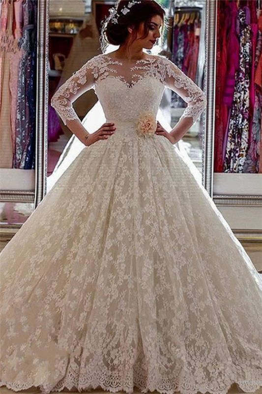 vintage lace ball gown wedding dress