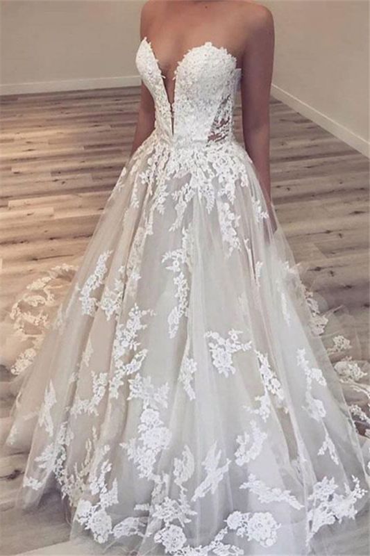 Elegant Strapless Lace Appliques Tulle Wedding Dresses