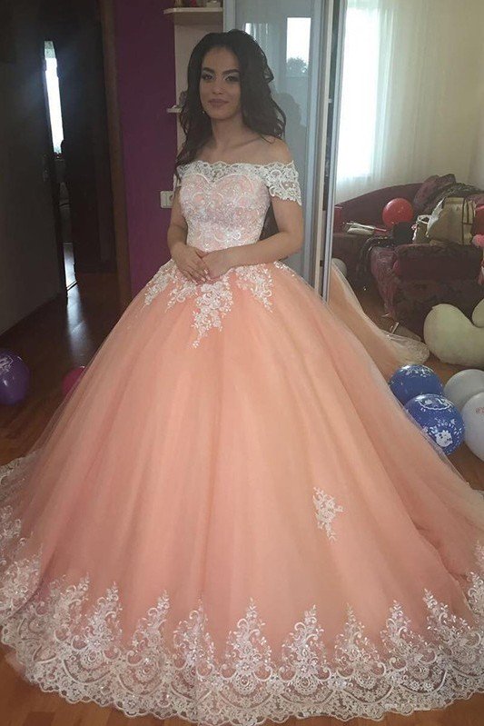 Vestidos de fiesta elegantes con hombros descubiertos y hombros descubiertos