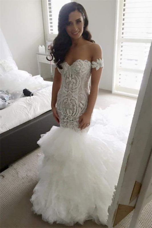 Vestidos de novia de sirena con hombros descubiertos baratos | Vestidos de novia de tren largo en línea con volantes