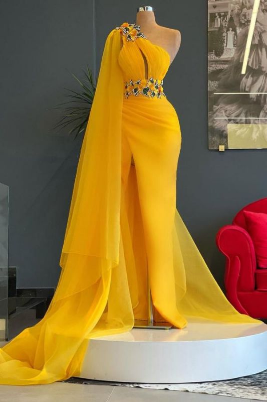 One Shoulder Yellow Floral Appliques Beads Mermaid Evening Gown with Cape