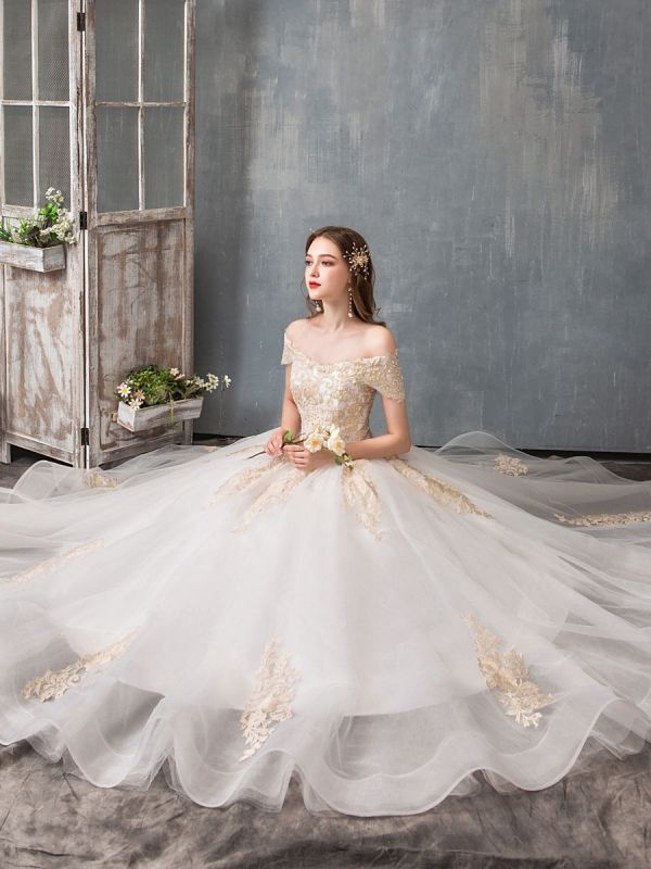Wedding Dresses 2021 Ball Gown Off Shoulder Golden Lace Appliqued Floor ...