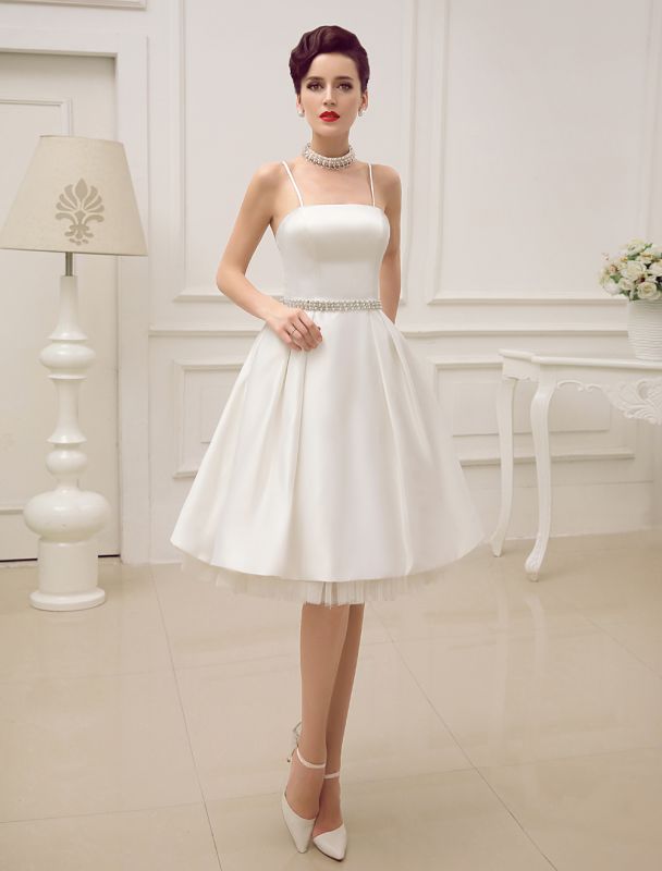 Vestido de novia corto de satén sin espalda con tirantes finos vintage con perlas en la cintura exclusivo