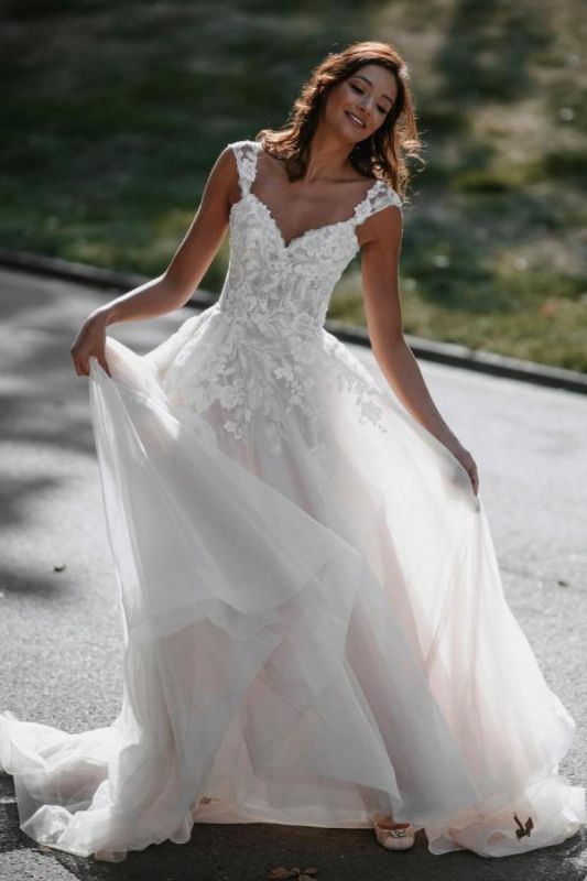 Vestido de novia de encaje de tul blanco con mangas casquillo de una línea de vestidos de boda Longitud del piso