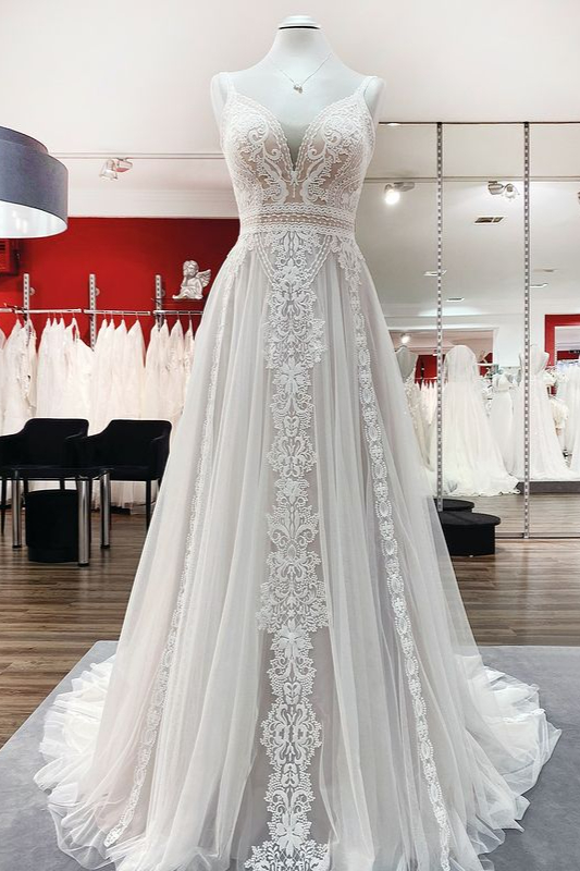 Robe de mariée à col en V profond Robe longue en dentelle florale en tulle blanc pour la mariée