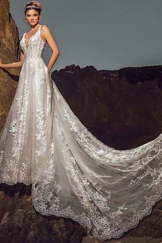 Elegant Sleeveless Aline Wedding Dress Floral Lace Appliques Tulle Bridal Dress