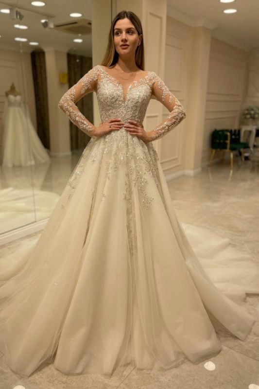 Élégante robe de mariée en dentelle Aline avec des appliques en dentelle de tulle à manches longues