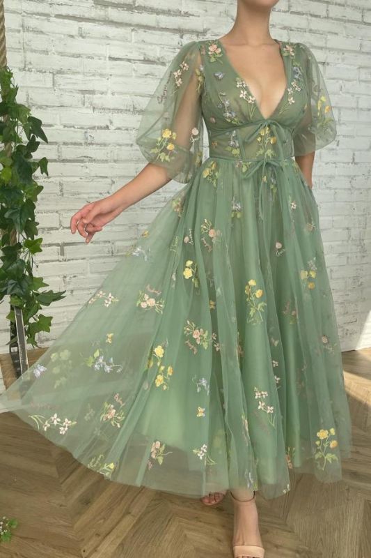 Puffy Half Sleeves V-Neck Casual Wear Formal Dress Floral Embroidery Tulle A-Line Evening Party Dress