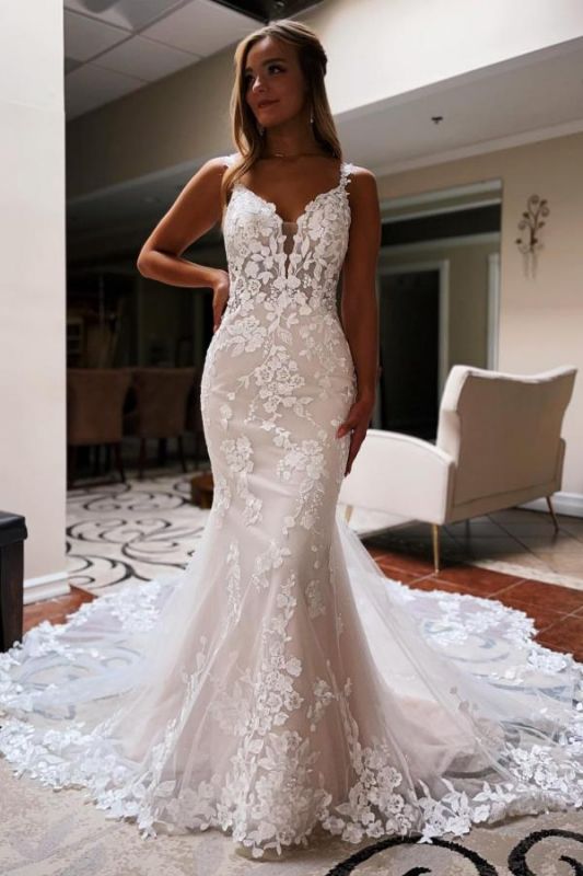 Elegant Sleeveless V-Neck Floral Lace Mermaid Bridal Gown Backless Long Wedding Dress