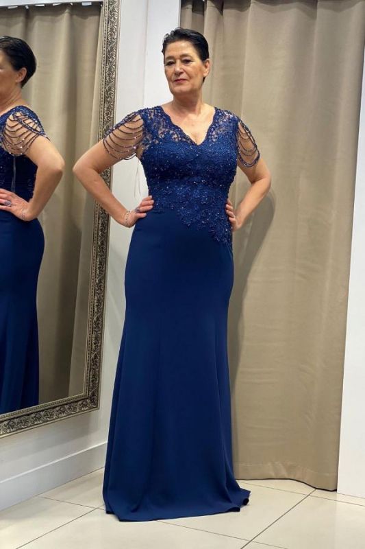 Elegante vestido de madre de la novia con borlas de cuentas de purpurina azul real