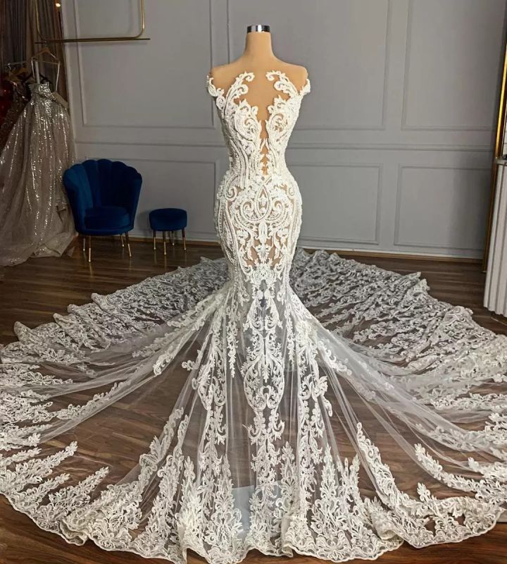 Wunderschönes Meerjungfrau-Hochzeitskleid, ärmelloses Brautkleid mit floraler Spitze und Tüll