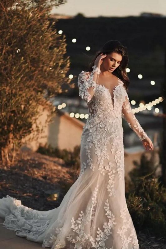 Gorgeous Long Sleeves Mermaid Wedding Dress Floral Lace Tulle Bridal Gown