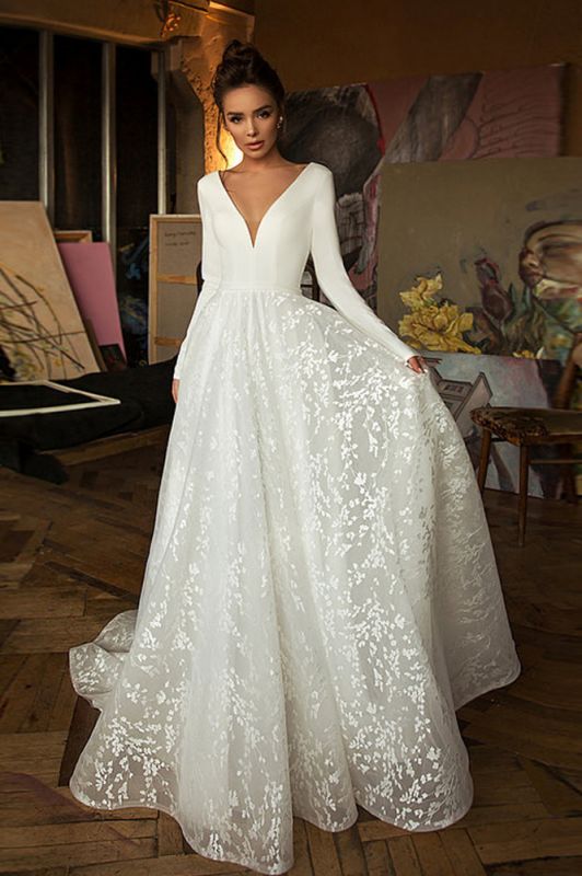 Elegant Lace Bridal A-line V-Neck Long Sleeves Wedding Dress