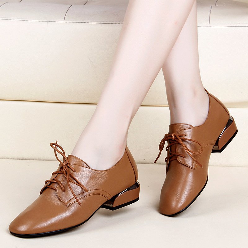 Chunky Heel Lace-up Pointed Toe Oxfords