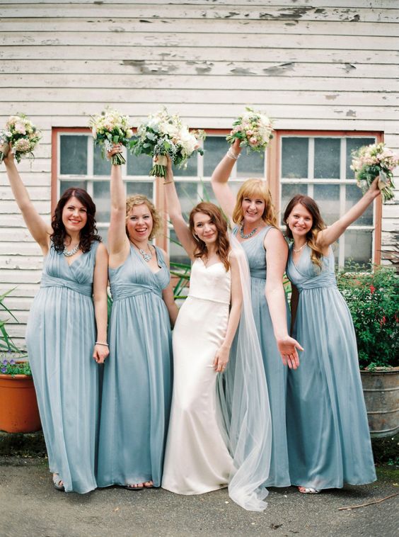 Modern Blue V-Neck Long Chiffon Wedding Party Bridesmaid Dresses
