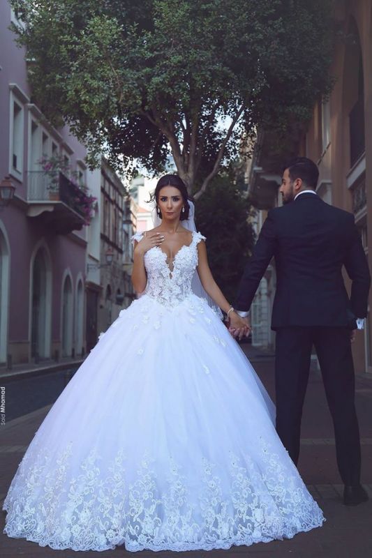 Sleeveless Puffy Tulle Ball Gown Wedding Dresses | Sexy Straps Lace Appliques Bridal Gowns
