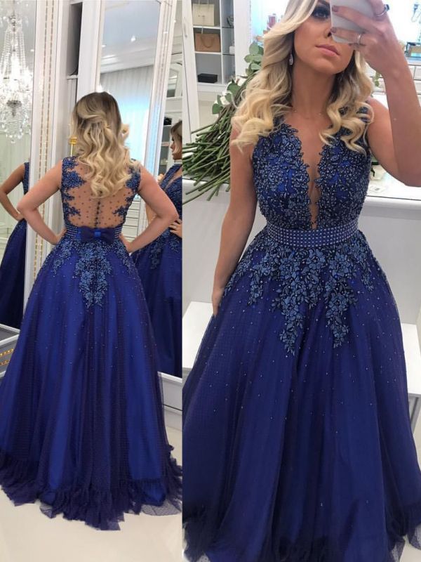 Lace V-Neck Glamorous Pearls A-Line Prom Dresses