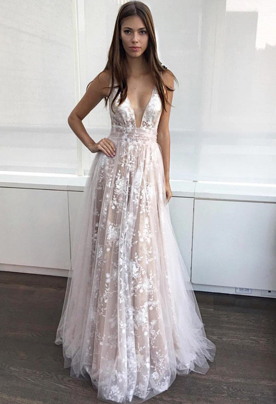 A-line Sexy Lace-Appliques Deep-V-Neck Layers Prom Dresses