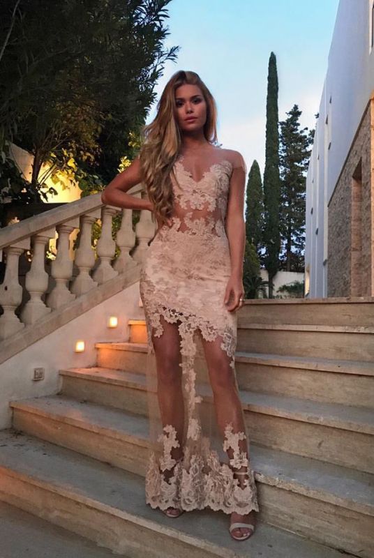 Sexy Sheer Lace Evening Gowns Champagne Floor Length Prom Dress