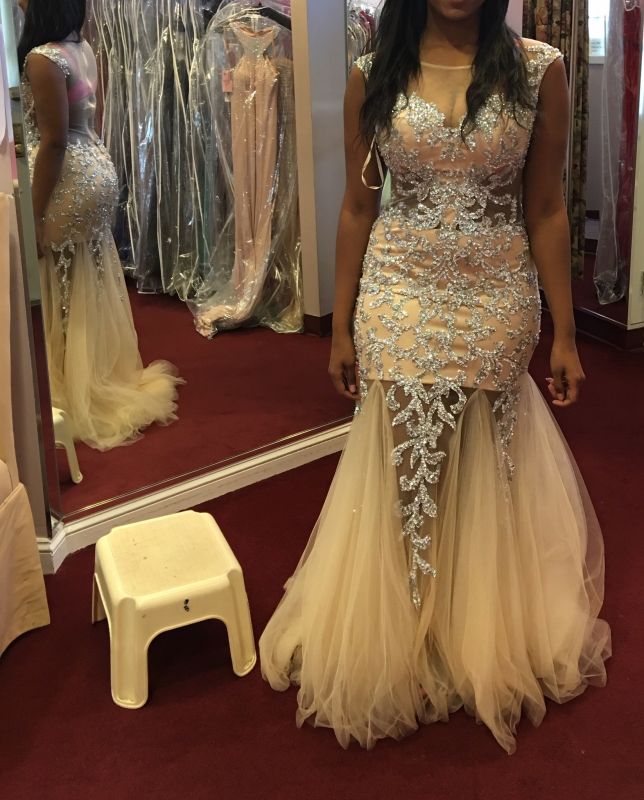 Champagne Mermaid Prom Dresses Abalorios Tulle Sheer Back Vestidos de noche de lujo