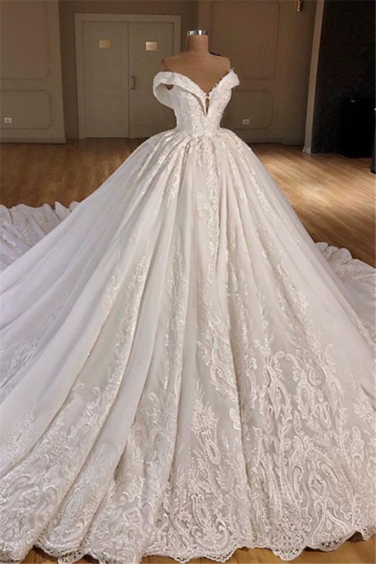 Gorgeous Off Shoulder Ball Gown Wedding Dresses 2021 | Puffy Lace Wedding Dress Online