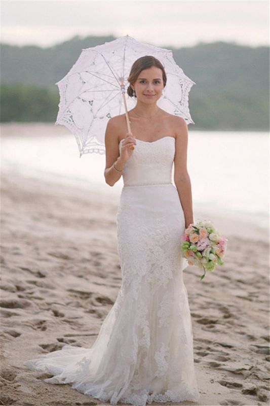 Sexy Spitze Brautkleider billig für Sommer Strand Meerjungfrau trägerlose einfache Brautkleider