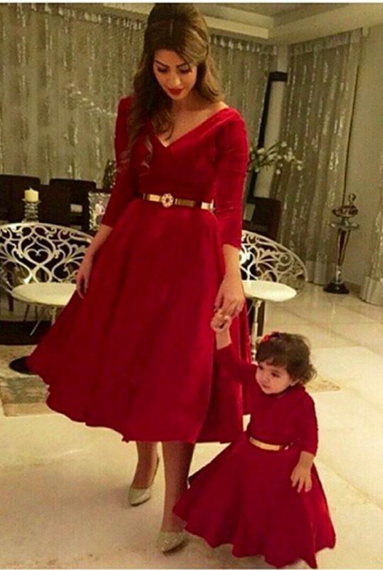 Dramtic 3/4-length-sleeve Red Mother And Daughter Dress Belt