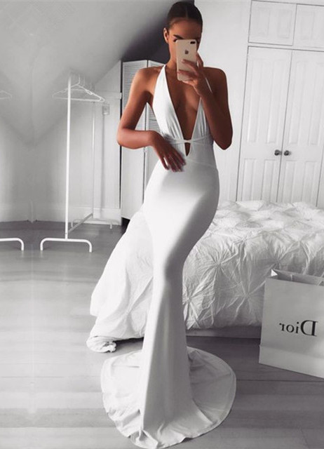 Elegantes ärmelloses Abendkleid mit V-Ausschnitt | 2021 Meerjungfrau Abendkleid