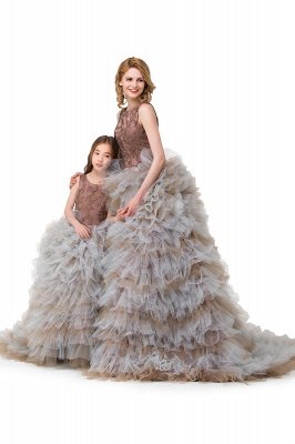 HEAVEN| Ball Gown Court Train Jewel Sleeveless Tulle Embroidery Mother Daughter Dresses_8