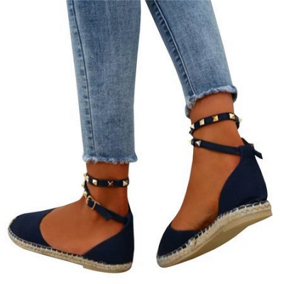 Comfortable Adjustable Buckle Rivet Sandals_6