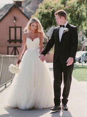 Sweep Train Ball Gown Wedding Dresses  | Sleeveless Tulle Sweetheart Bridal Gowns Sexy_1