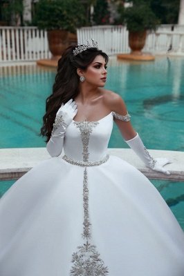 Luxury Off The Shoulder Sleeveless Appliques Ball Gown Wedding Dresses_2