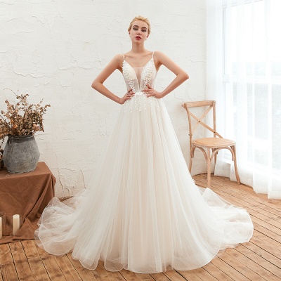 Robe de mariée élégante en tulle à encolure en V et bretelles spaghetti_3