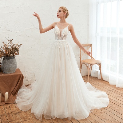 Robe de mariée élégante en tulle à encolure en V et bretelles spaghetti_8