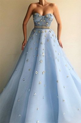 Stilvolle trägerlosen Schatz Perlen Blumen Abendkleid | Schickes blaues Tüll langes billiges Abendkleid mit Sicke Schärpe_1
