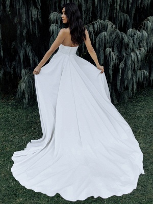 Weißes einfaches Hochzeitskleid Satin-Stoff trägerlos ärmellos A-Linie natürliche Taille Brautkleider mit Zug_2