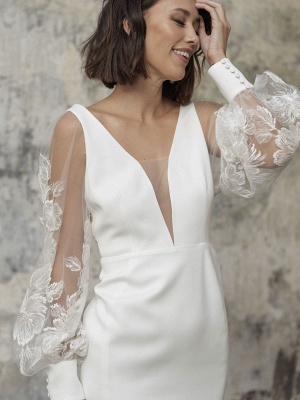 White Short Wedding Dresses V-Neck Long Sleeves Backless Sheath Cut-Outs Lace Bridal Dresses_3