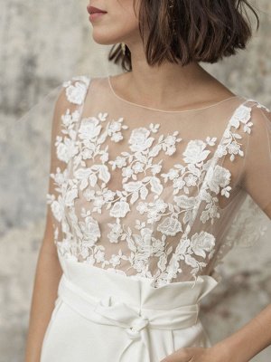 White Short Wedding Dresses Illusion Neckline Jewel Neck Short Sleeves Sheath Natural Waist Lace Bows Cut-Outs Ruffles Bridal Dresses_3