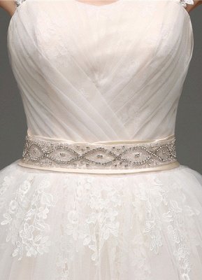 Tulle Cap Sleeves Keyhole Back Robe de mariée princesse avec nœud et ceinture en strass_7