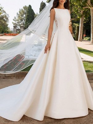 Ivory Wedding Dresses A Line With Chapel Train Sleeveless Lace High Collar Bridal Gowns_1