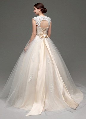 Tulle Cap Sleeves Keyhole Back Robe de mariée princesse avec nœud et ceinture en strass_6