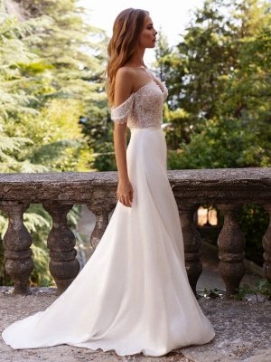 Weißes einfaches Hochzeitskleid Satin Stoff Trägerlos Ärmellos Ausgeschnitten A-Linie Schulterfrei Lange Brautkleider_4