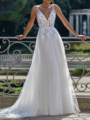 Simple Wedding Dress 2021 A Line V Neck Straps Sleeveless Lace Appliqued Tulle Bridal Gown_1