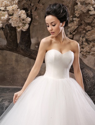 Princess Wedding Dresses 2021 Ball Gown White Maxi Strapless Sweetheart Neckline Tulle Floor Length Bridal Gowns_5