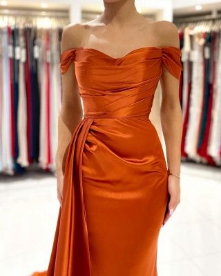 Encantador vestido de noche de sirena naranja con hombros descubiertos_6