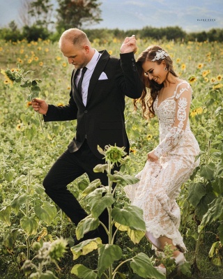 Precioso vestido de novia de sirena de mangas largas blanco vestido de novia de jardín de encaje floral_3