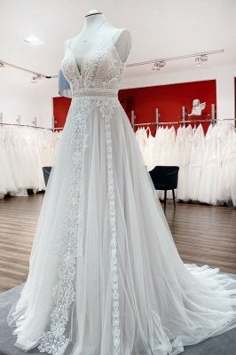 Robe de mariée à col en V profond Robe longue en dentelle florale en tulle blanc pour la mariée_3