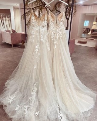 Robes de mariée élégantes en dentelle de tulle bretelles spaghetti avec appliques florales_2