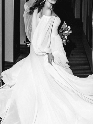 Robe de mariée blanche simple avec train A-ligne col bateau manches longues dos nu fermeture éclair en mousseline de soie robes de mariée_8